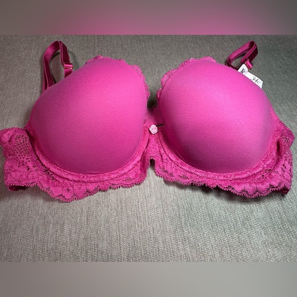 Victoria’s Secret bra - Picture 2 of 5
